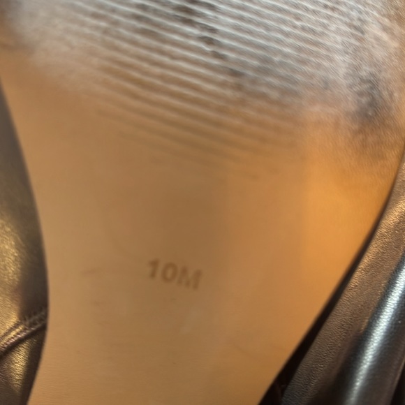 Leather Guess black leather Gently used size 10 lining cracking on the inside - Picture 8 of 8